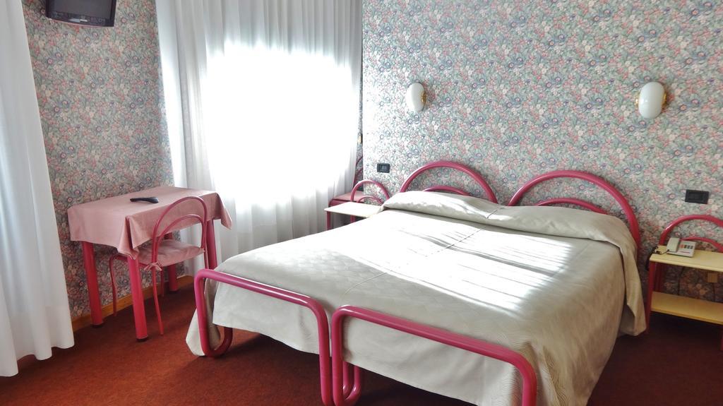 Hotel Cervo Bormio Ruang foto